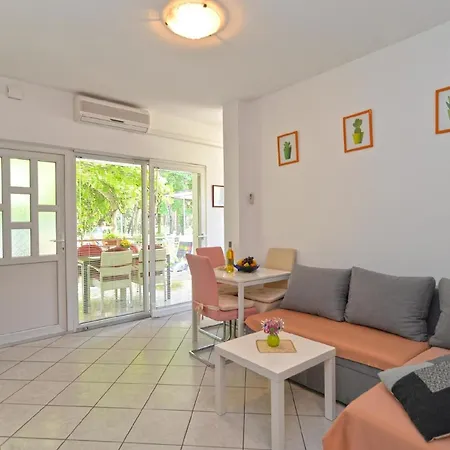 Fuer 2 Personen Ca 35 Qm In Cervar-porat, Istrien Istrische Riviera Apartment *