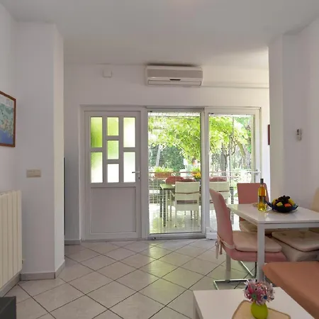 Für 3 Personen Ca 35 Qm In červar-porat, Istrien Istrische Riviera - B54730 Apartment *