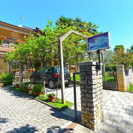 Fuer 2 Personen Ca 35 Qm In Cervar-porat, Istrien Istrische Riviera *